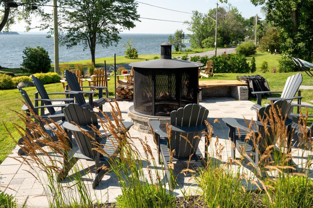 Complexe La Cache Du Lac Champlain Venise-en-Quebec Exterior photo